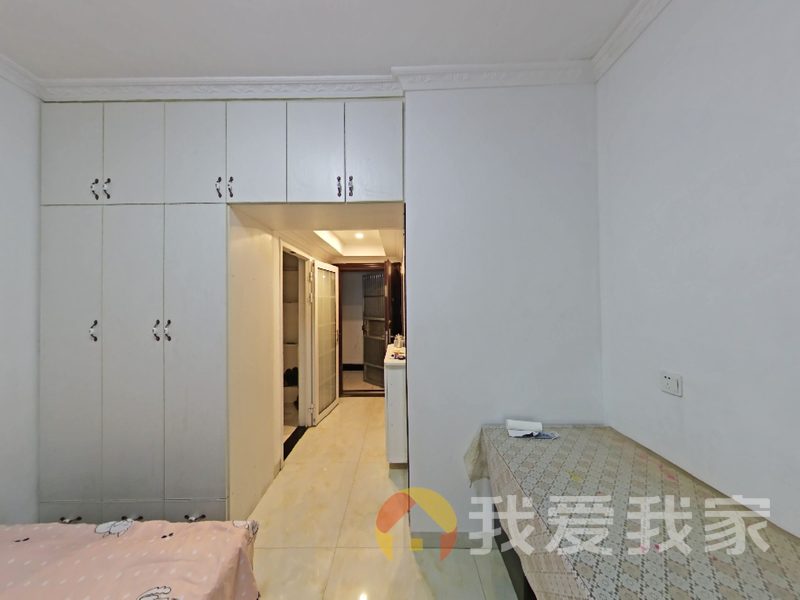 南昌我爱我家平安曼哈顿风情（聚仁哈佛公馆） 南北通透，采光好 装修好，环镜优美 中间楼层