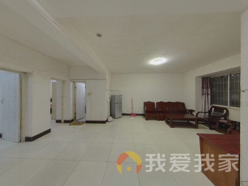 正规两房，交通方便