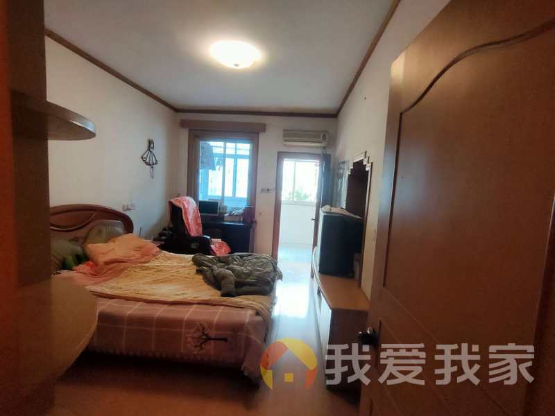 荣昌小区 南北通透，采光好 近地铁 视野好，诚心出售