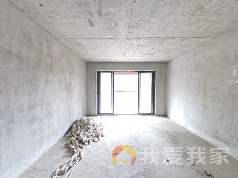 因急需资金周转，房东诚心卖房，价格实惠，地理位子好