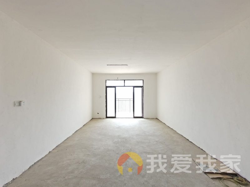 位置好，新洪城旁边，通透户型