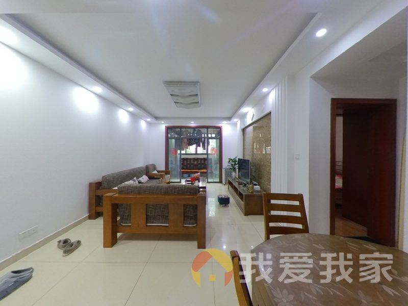 南昌我爱我家保集一期保集半岛 南北通透，采光好 装修好，环镜优美 中间楼层