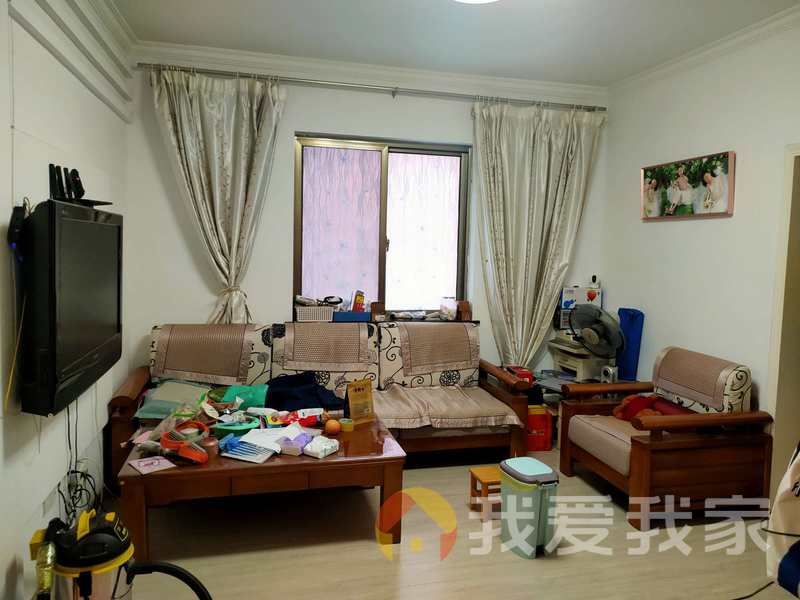 振中小区（滕王阁花园小区） 南北通透，采光好 装修好，环镜优美 视野好，诚心出售