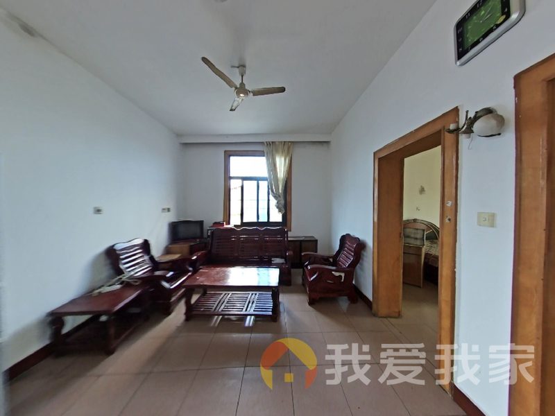 莲水巷住宅区 南北通透，采光好 近地铁 视野好，诚心出售