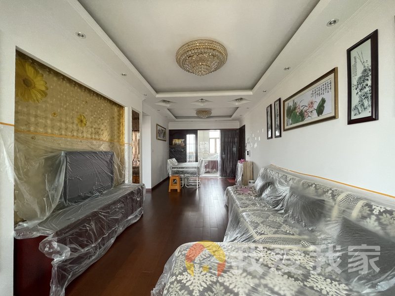 南昌我爱我家绿湖豪城 地鉄口 精装通透两房 读南大 楼层好