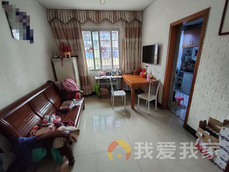 二七北路 南北通透，采光好 装修好，环镜优美 视野好，诚心出售