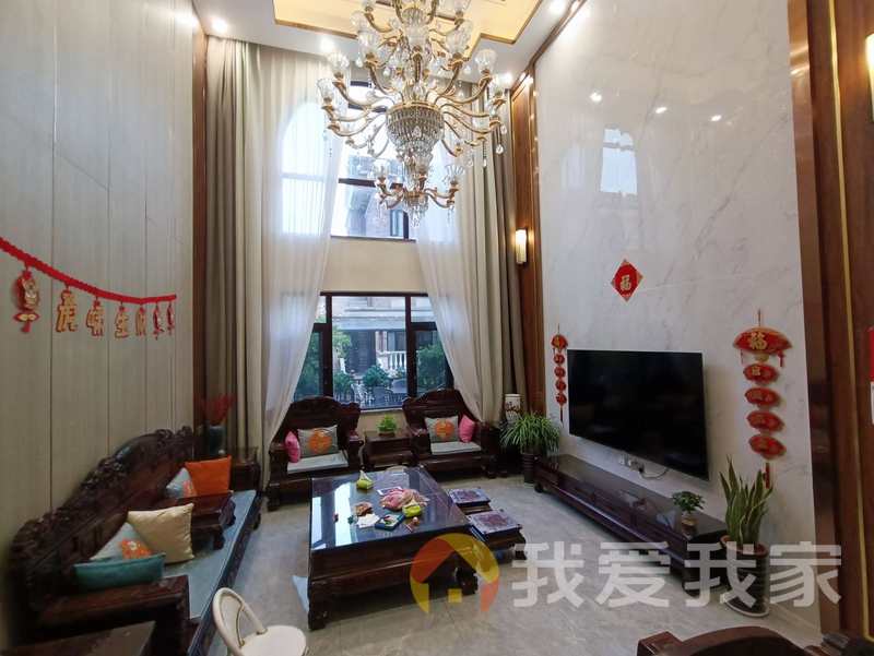 南昌我爱我家保利东湾国际花园 南北通透，采光好 装修好，环镜优美 视野好，诚心出售