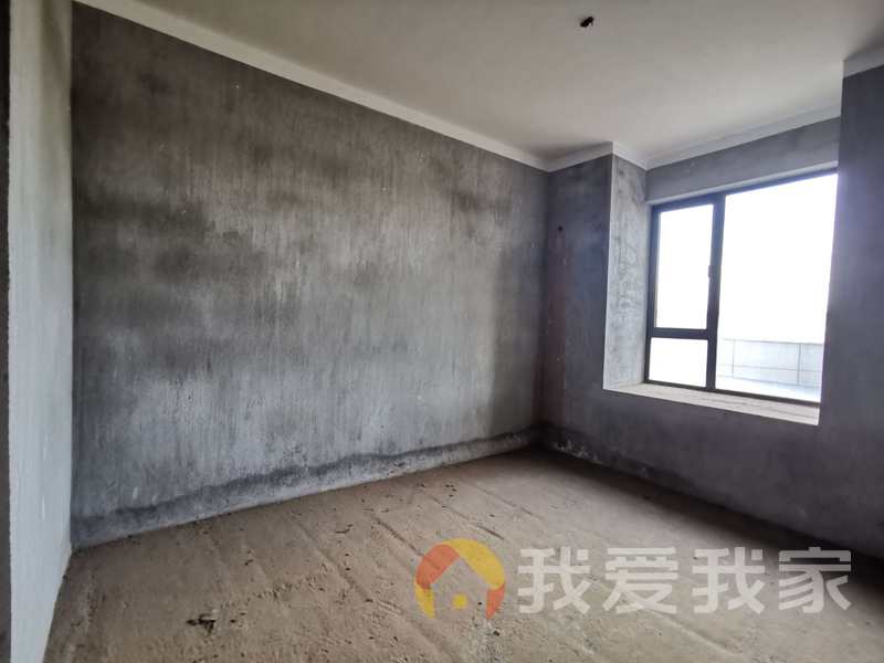 青花九龙（九龙商住小区） 南北通透，采光好 视野好，诚心出售