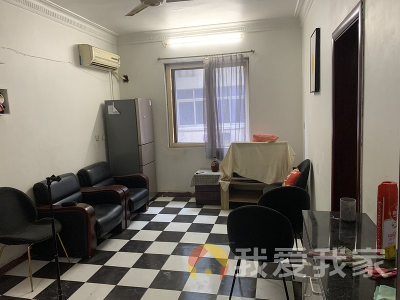 船山路惠民门小区 南北通透，采光好 视野好，诚心出售