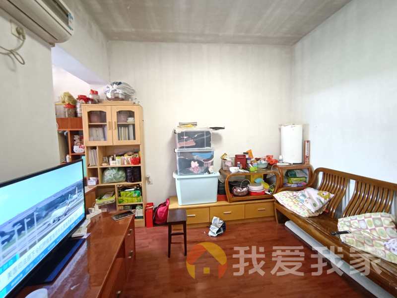 铁路二村 南北通透，采光好 视野好，诚心出售