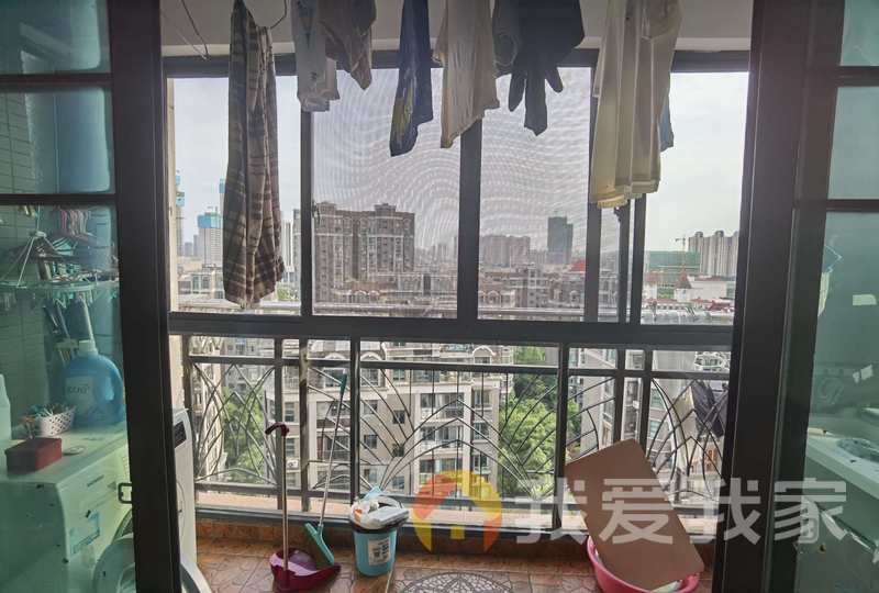 南昌我爱我家红角洲梵顿公馆精装两房诚售 ，赣江边，摩天轮万象城旁 读名校