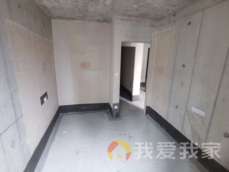 碧桂园城央书院 南北通透，采光好 中间楼层