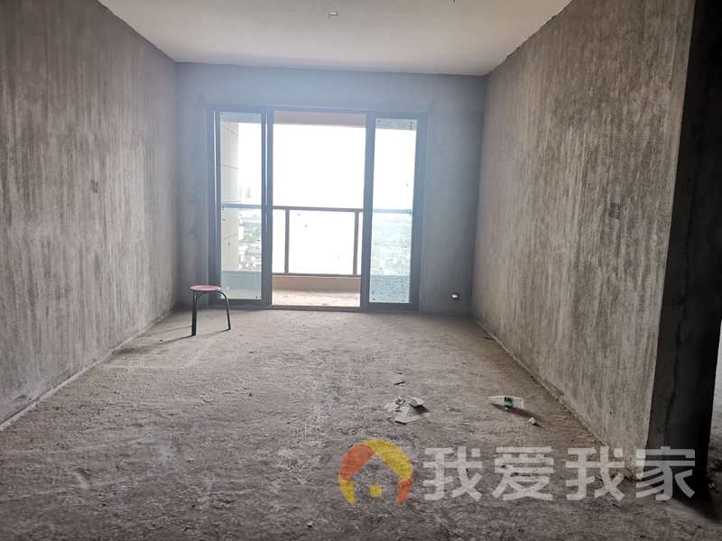 上峰景城 南北通透，采光好 视野好，诚心出售
