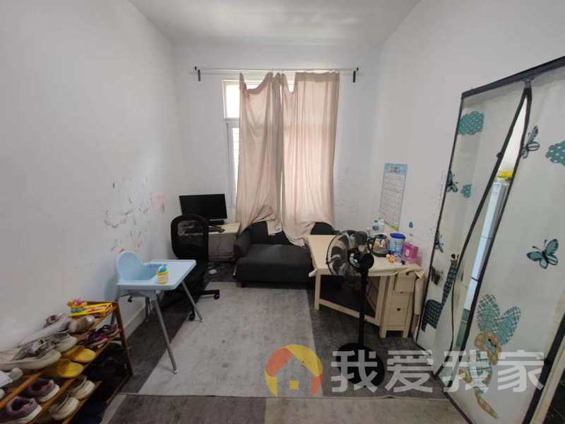 南京东路江大南路天虹旁 有院子24小时门卫可停车小区环境佳