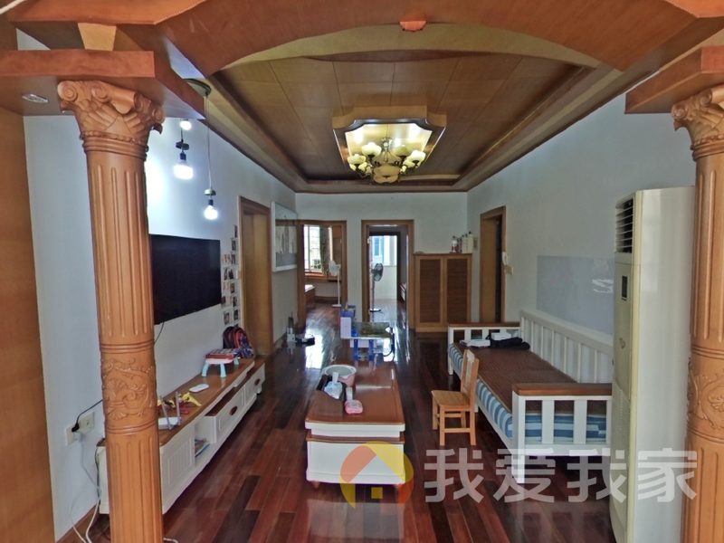 南昌我爱我家丁公路南柴宿舍 南北通透，采光好 装修好，环镜优美 近地铁 视野好，诚心出售