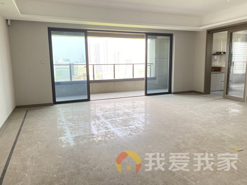 南昌我爱我家苏宁檀悦（檀悦语枫小区） 南北通透，采光好 装修好，环镜优美 中间楼层
