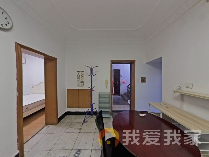 北京西路单位宿舍二房出售，在三楼，南北通透