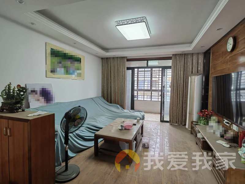 正荣大湖之都朗逸湾 南北通透，采光好 装修好，环镜优美 近地铁 视野好，诚心出售