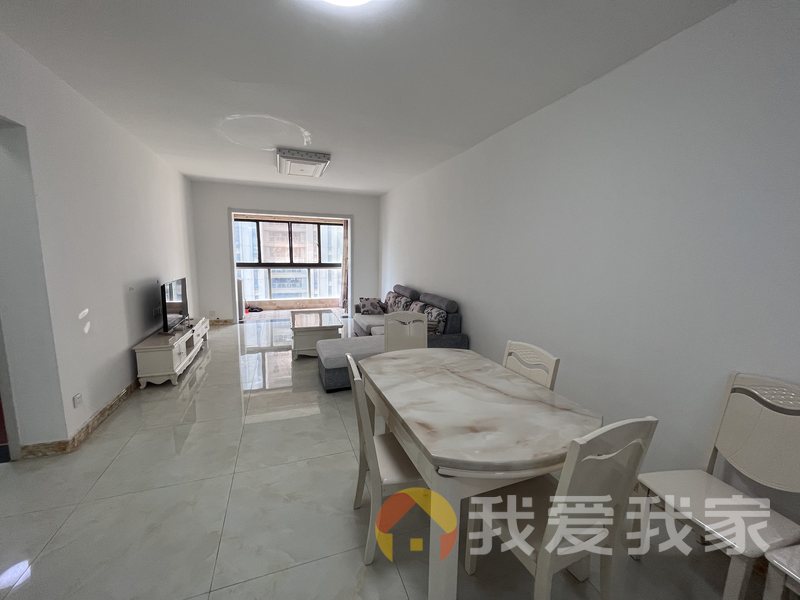 南昌我爱我家保利香槟国际 南北通透，采光好 装修好，环镜优美 近地铁 中间楼层