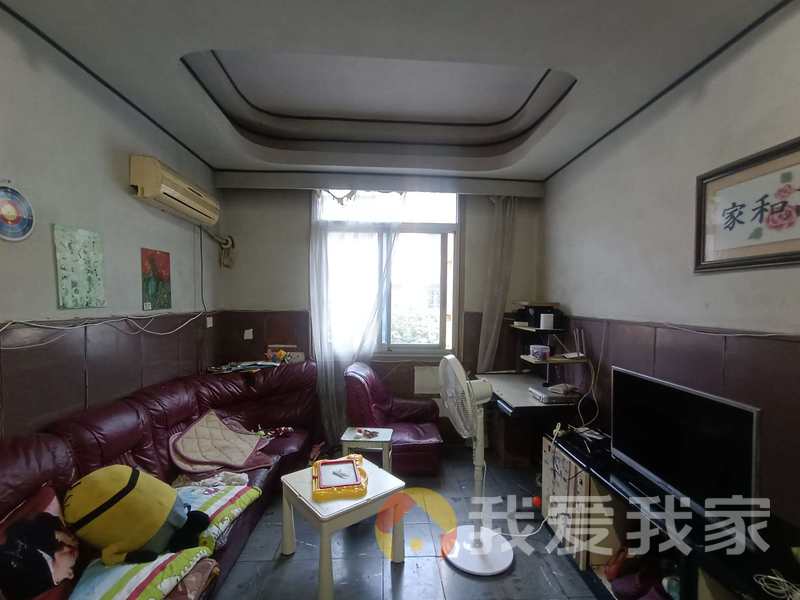 江大南路 南北通透，采光好 中间楼层