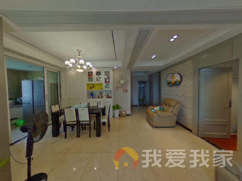 朝阳江上院 南北通透，采光好 装修好，环镜优美 中间楼层