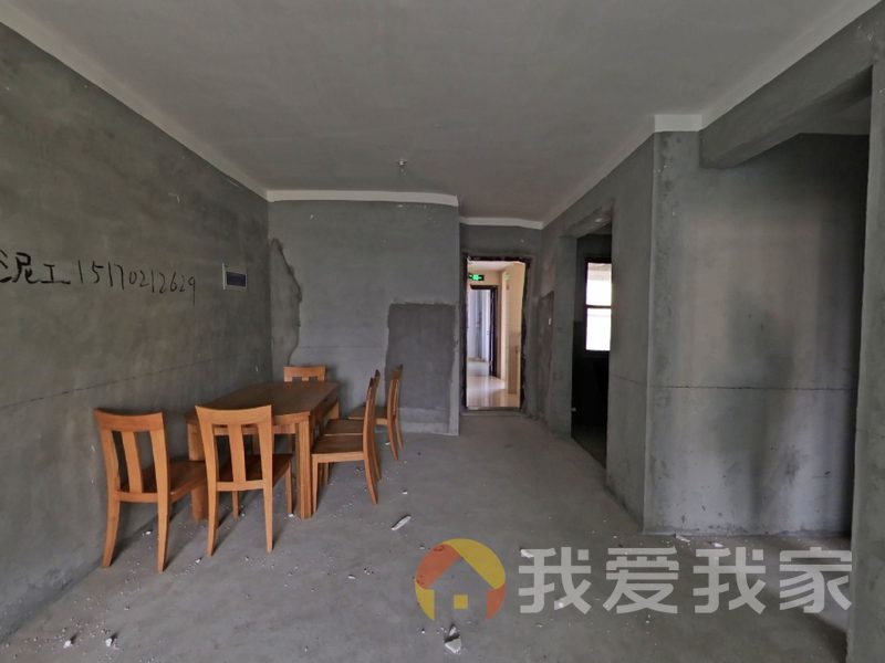 南昌我爱我家恒锦家苑三房 外国语学校 中间户，采光好 中间楼层