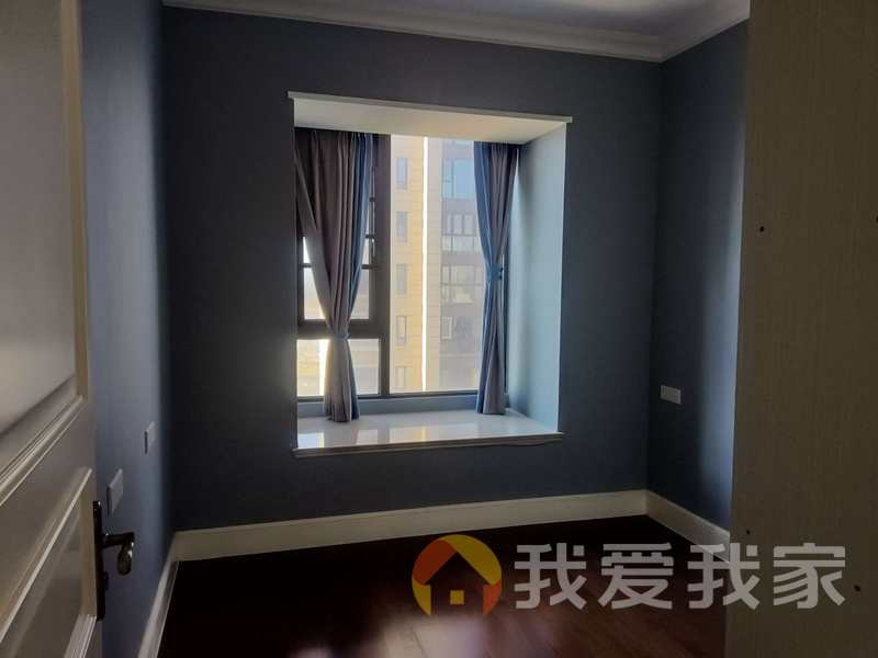 南昌我爱我家中海寰宇天下 南北通透，采光好 装修好，环镜优美 中间楼层