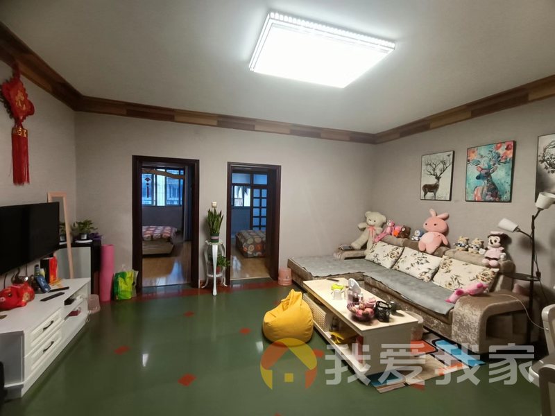 荣昌小区 南北通透，采光好 装修好，环镜优美 近地铁 视野好，诚心出售