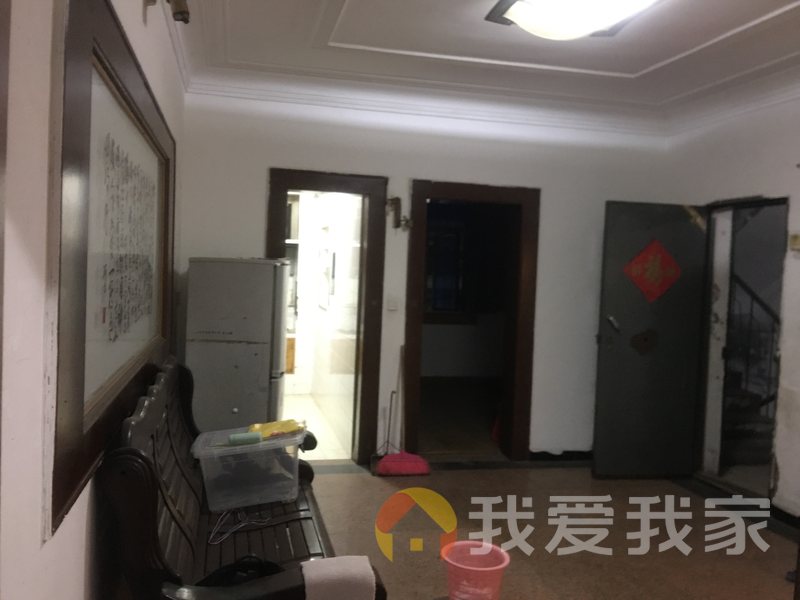 南昌我爱我家振中小区（滕王阁花园小区） 南北通透，采光好 中间楼层