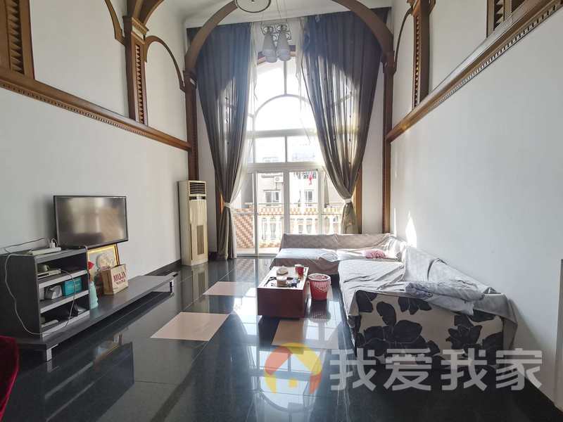 御锦城 南北通透，采光好 装修好，环镜优美 近地铁 视野好，诚心出售
