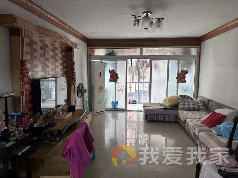 南昌我爱我家桃花苑商住小区 南北通透，采光好 装修好，环镜优美 视野好，诚心出售