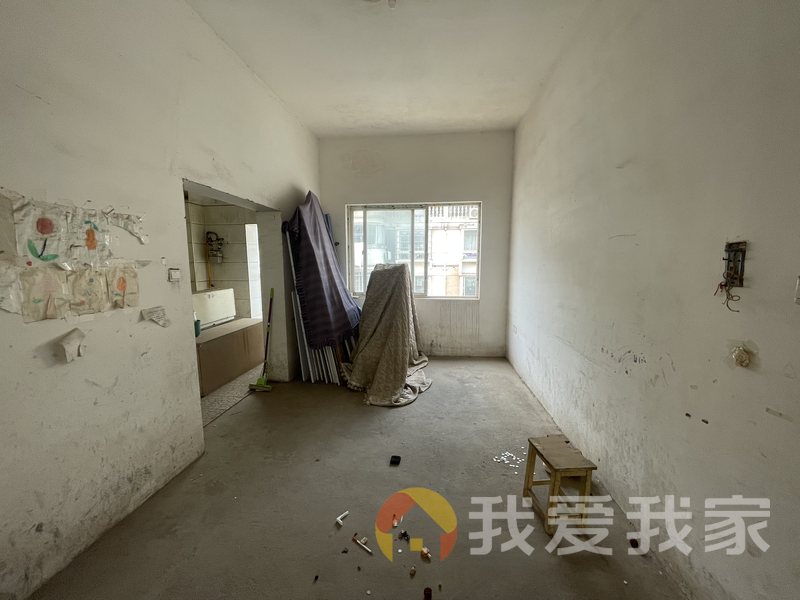 南昌我爱我家金地蓝湾 南北通透，采光好 视野好，诚心出售