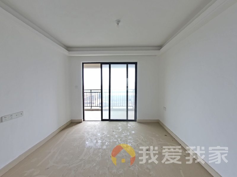 南昌我爱我家南部美的城 南北通透，采光好 装修好，环镜优美 视野好，诚心出售