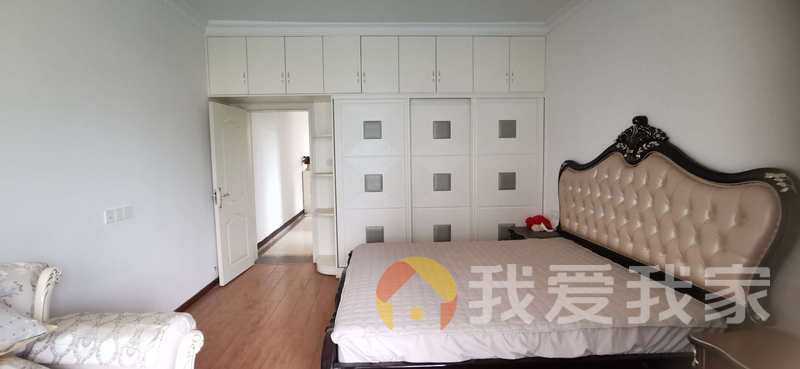 湾里 装修好，环镜优美 视野好，诚心出售