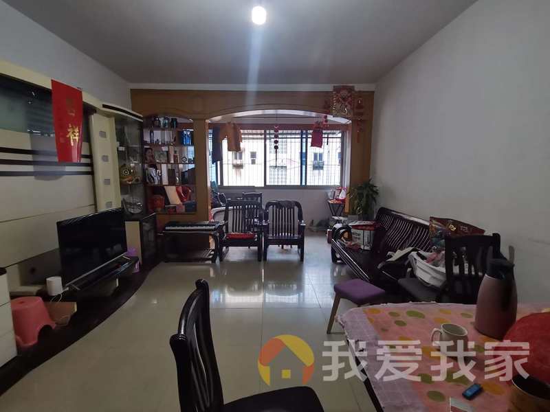 荣昌小区 南北通透，采光好 近地铁 视野好，诚心出售