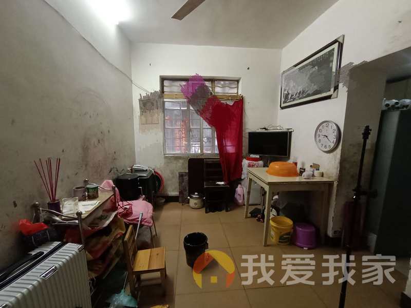 南昌我爱我家丁公路 南北通透，采光好 装修好，环镜优美 近地铁 视野好，诚心出售