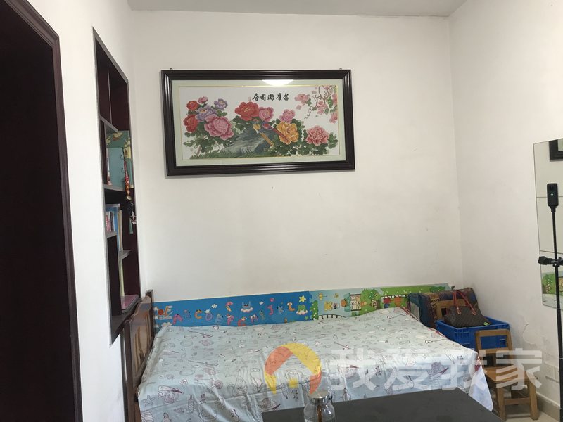 金盘路 南北通透，采光好 装修好，环镜优美 视野好，诚心出售