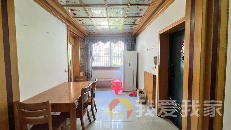 东华苑小区 南北通透，采光好 装修好，环镜优美 近地铁 视野好，诚心出售