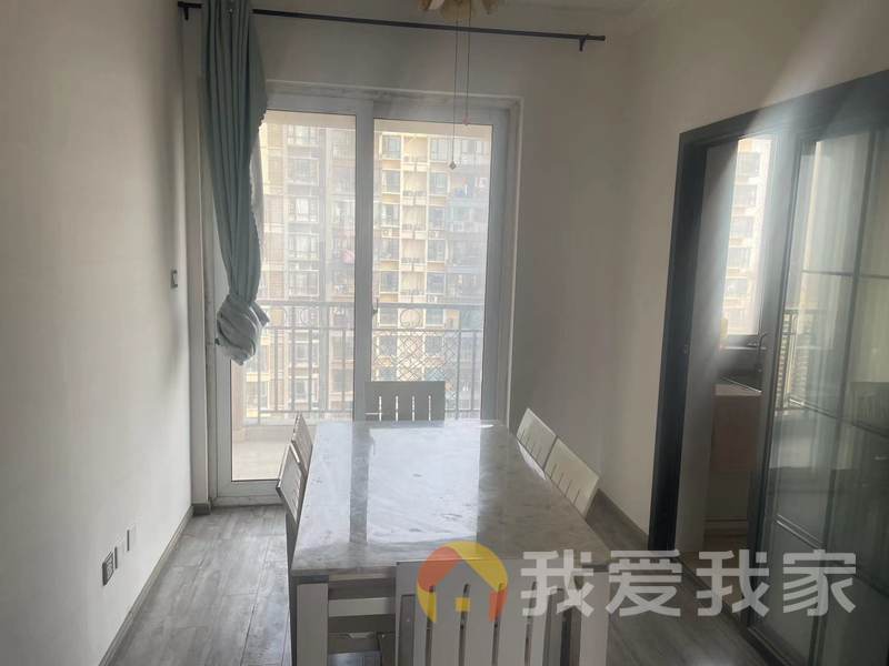 南昌我爱我家万达文化旅游城D区 南北通透，采光好 装修好，环镜优美 近地铁 视野好，诚心出售