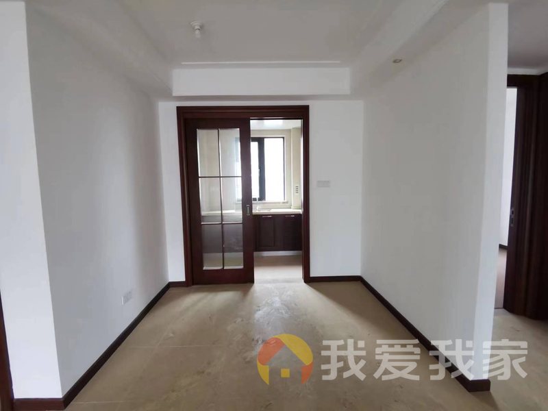 南昌我爱我家融创望江府（万达文化旅游城H区） 南北通透，采光好 装修好，环镜优美 近地铁 中间楼层