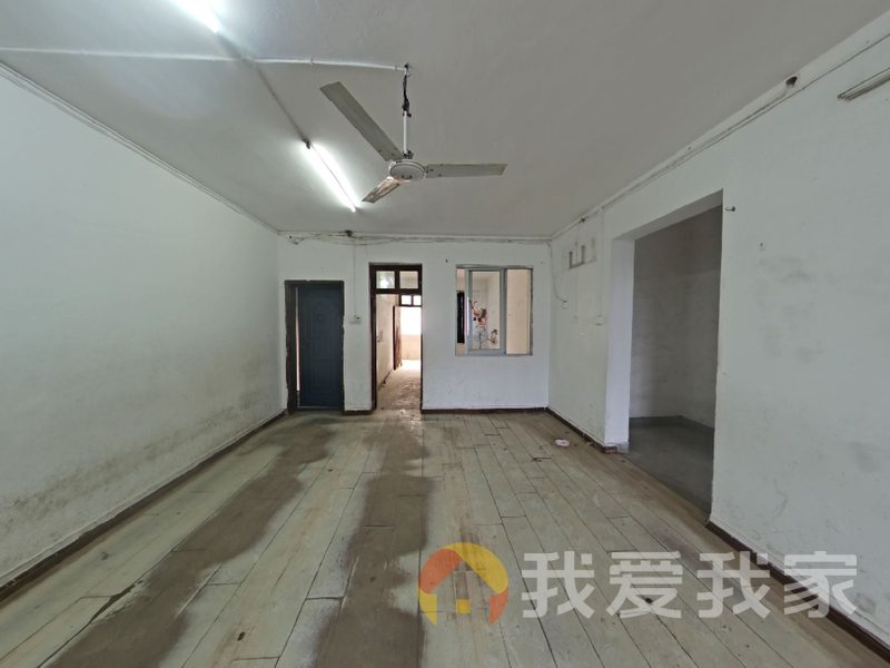 荣昌小区 南北通透，采光好 近地铁 视野好，诚心出售
