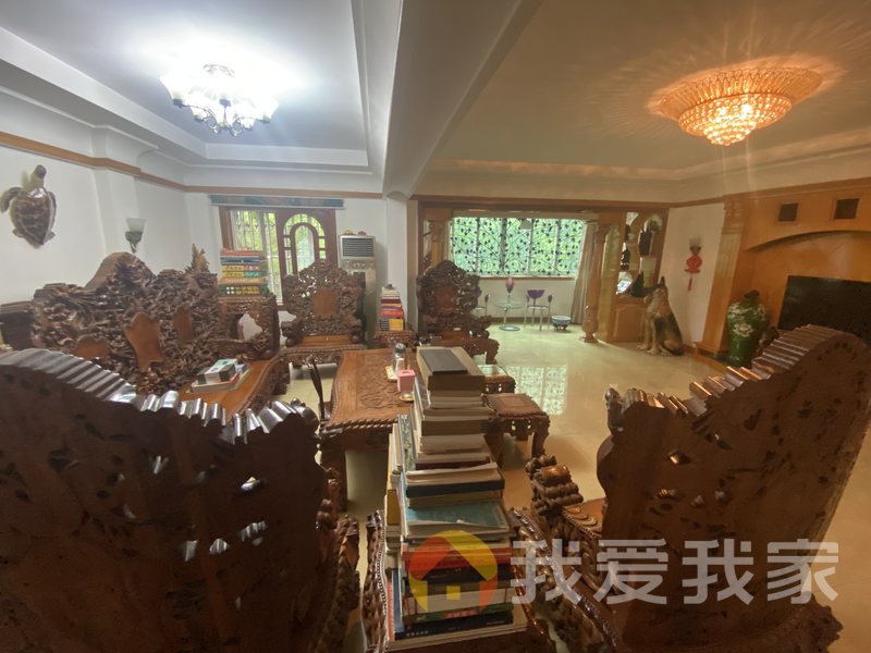 南昌我爱我家香江花园 南北通透，采光好 装修好，环镜优美 视野好，诚心出售