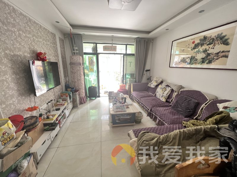 香樟院 南北通透，采光好 装修好，环镜优美 周边匹套完善，，出行方便