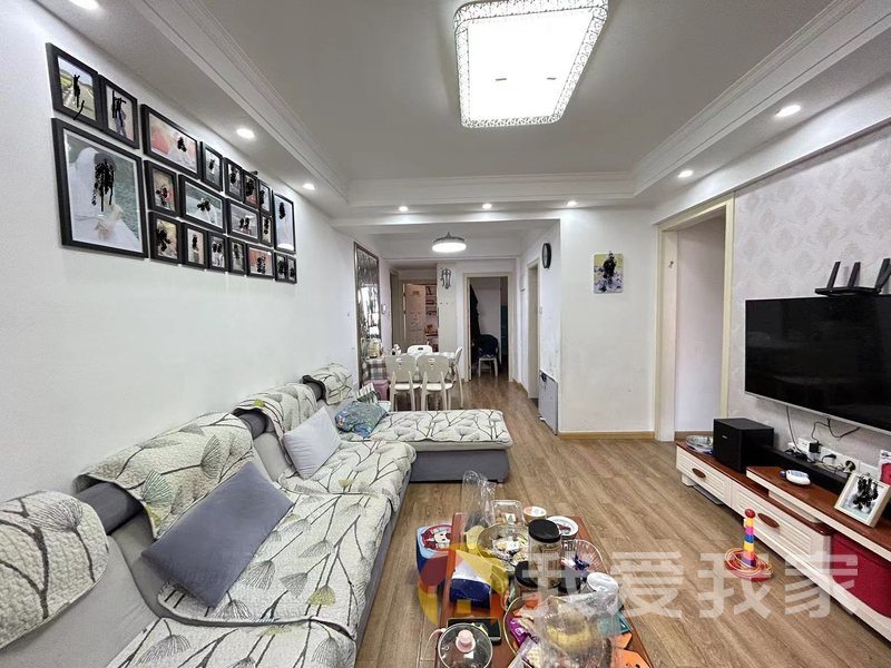 南昌我爱我家华润橡府（橡福小区） 南北通透，采光好 装修好，环镜优美 视野好，诚心出售