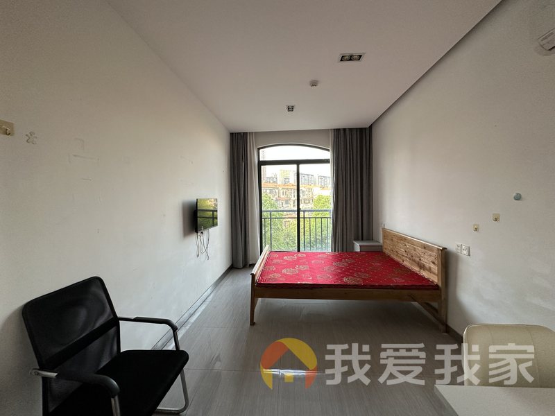 恒茂红谷新城公寓楼 南北通透，采光好 装修好，环镜优美 视野好，诚心出售