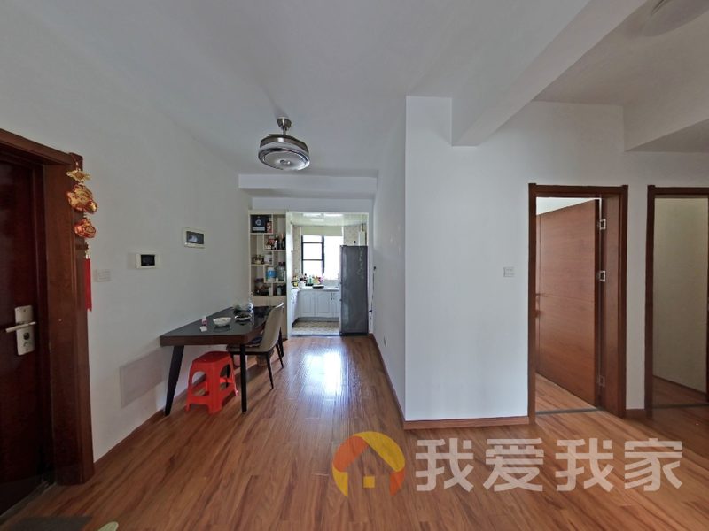 南昌我爱我家春和景明花园 南北通透，采光好 装修好，环镜优美 视野好，诚心出售