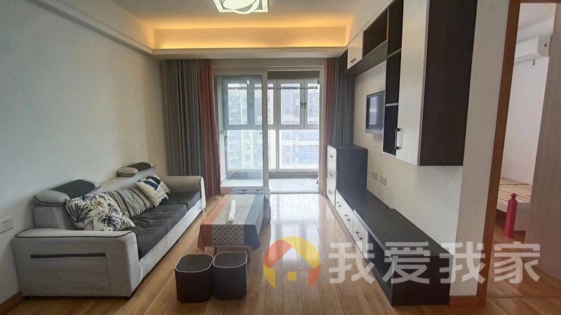 南昌我爱我家万科城市花园 南北通透，采光好 装修好，环镜优美 视野好，诚心出售