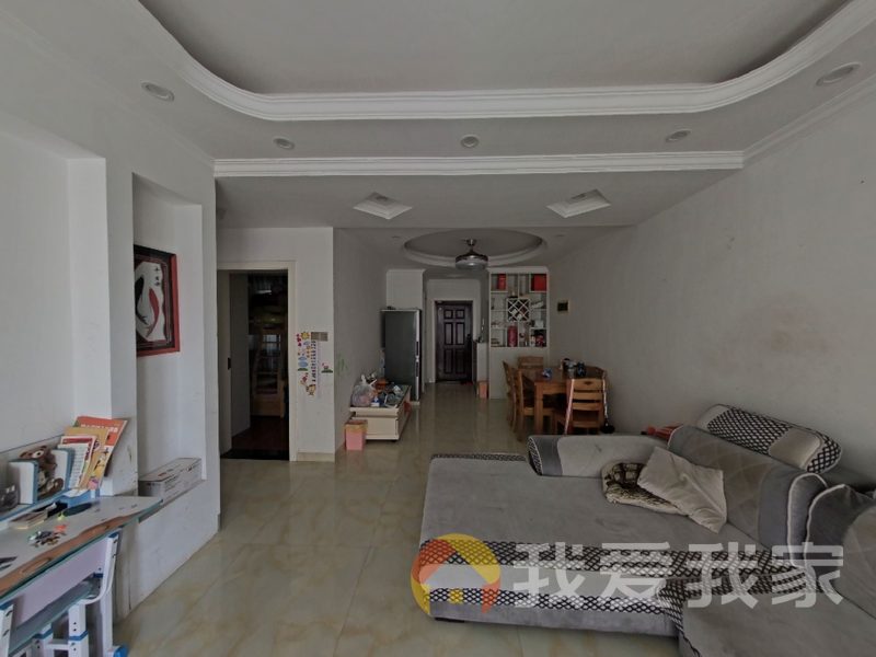 南昌我爱我家朗贤奥特莱斯小镇 南北通透，采光好 装修好，环镜优美 视野好，诚心出售