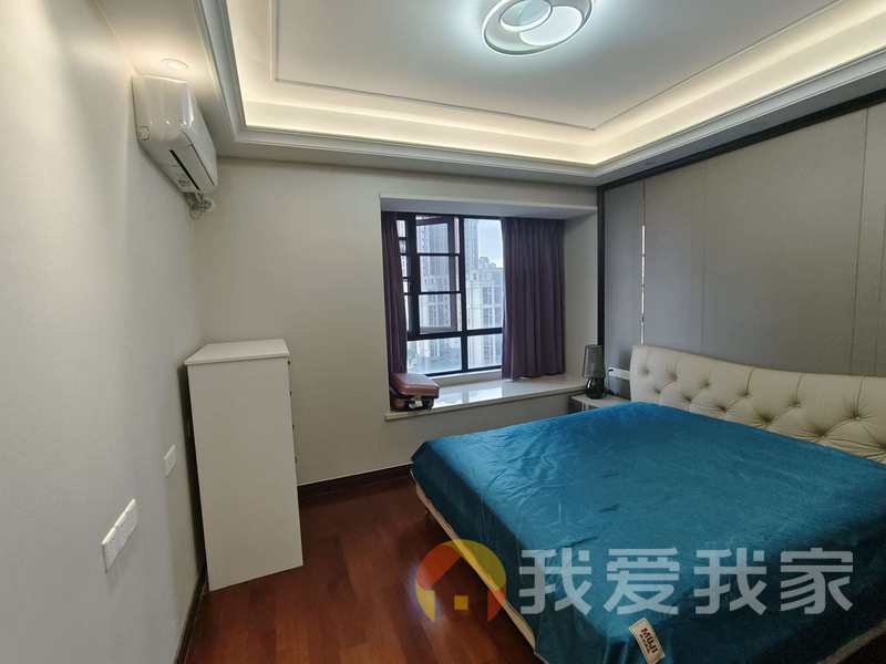 南昌我爱我家中海寰宇天下 南北通透，采光好 装修好，环镜优美 视野好，诚心出售