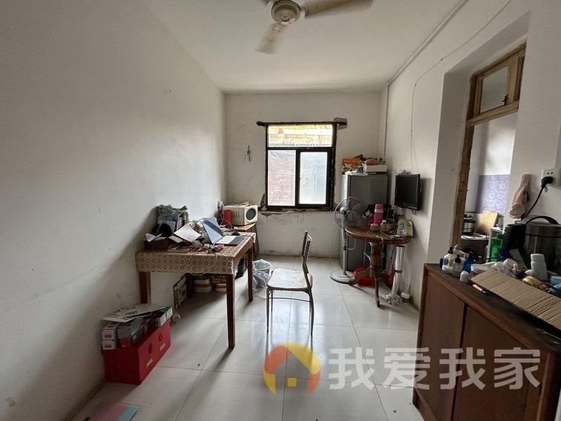 金盘路 南北通透，采光好 视野好，诚心出售